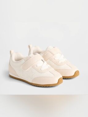 Gap Kids' Lightweight Velcro Sneakers in Beige Color